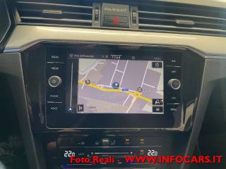 VOLKSWAGEN Passat Variant usata, con Frenata d