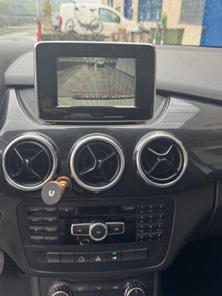 MERCEDES-BENZ B 180 usata, con Boardcomputer