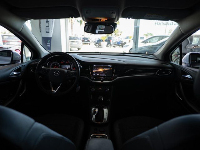 OPEL Astra usata, con Specchietti laterali elettrici