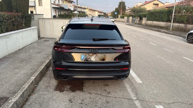 AUDI Q8 usata, con Climatizzatore