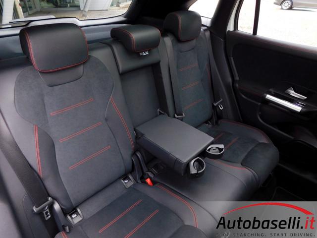 MERCEDES-BENZ GLA 200 usata, con Specchietto retrovisore con funzione antiabbagliamento