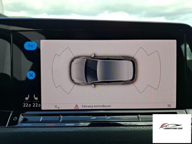VOLKSWAGEN Golf usata, con Sistema di navigazione