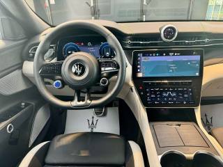MASERATI Grecale usata, con Sistema di navigazione