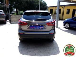 NISSAN Qashqai usata, con Autoradio