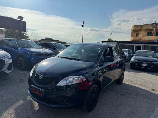 LANCIA Ypsilon usata, con Airbag
