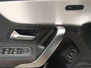 MERCEDES-BENZ CLA 200 usata, con USB