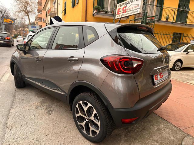 RENAULT Captur usata, con Autoradio