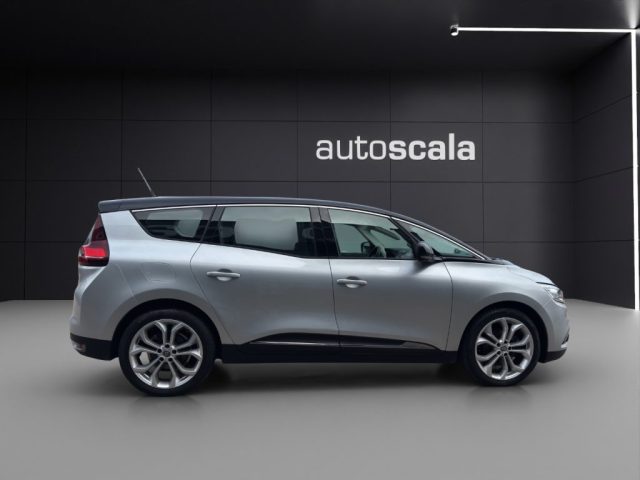 RENAULT Grand Scenic usata, con Autoradio