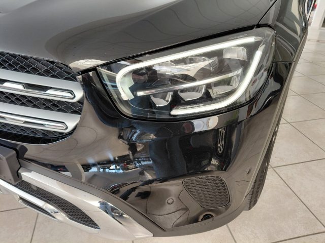 MERCEDES-BENZ GLC 300 usata, con Fari LED