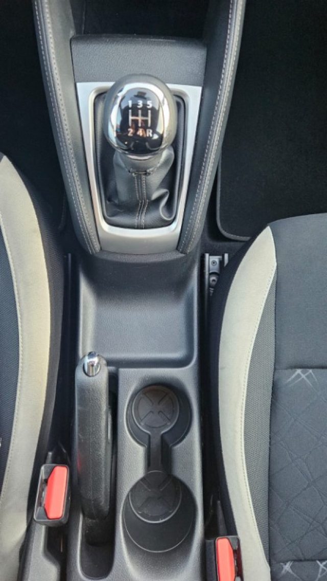 NISSAN Micra usata, con Bluetooth