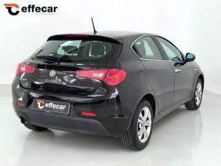 ALFA ROMEO Giulietta usata, con Autoradio