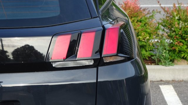 PEUGEOT 3008 usata, con Riconoscimento dei segnali stradali
