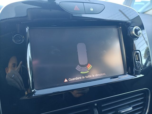 RENAULT Clio usata, con Specchietti laterali elettrici