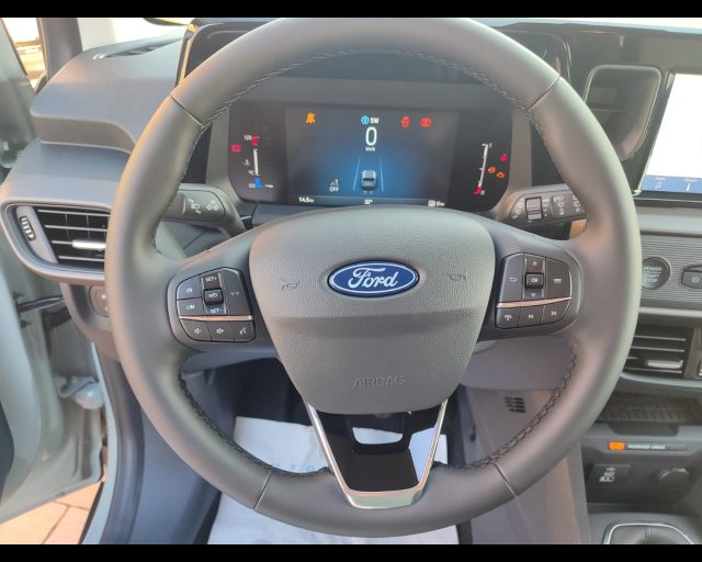 FORD Tourneo Courier usata 27