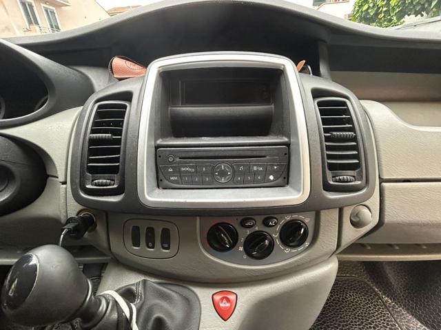 RENAULT Trafic usata, con Alzacristalli elettrici