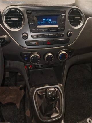 HYUNDAI i10 usata, con Controllo trazione