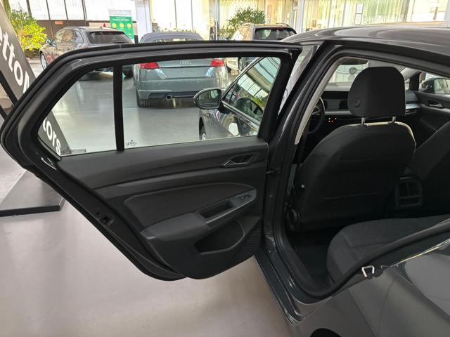 VOLKSWAGEN Golf usata, con Autoradio