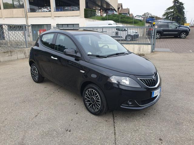 LANCIA Ypsilon usata, con Autoradio