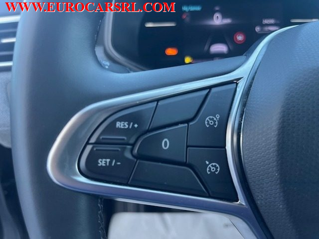 RENAULT Clio usata, con Fari LED