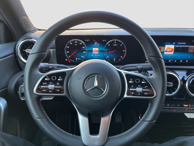 MERCEDES-BENZ A 180 usata 9