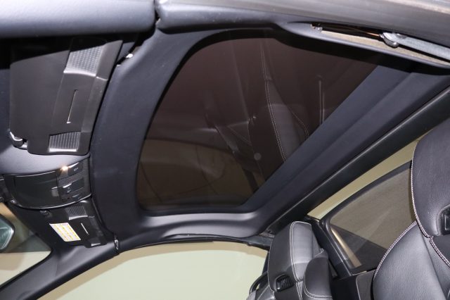 MERCEDES-BENZ SLK 200 usata, con Cruise Control