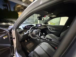 PEUGEOT 2008 usata, con Airbag testa