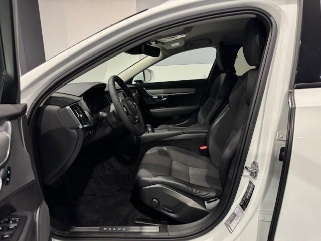 VOLVO V90 Cross Country usata, con Fendinebbia