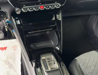 PEUGEOT 2008 usata, con Park Distance Control