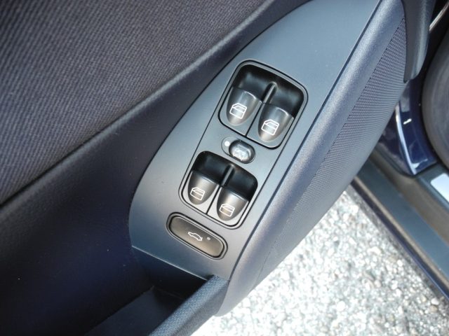 MERCEDES-BENZ C 220 usata, con Ruota di riserva