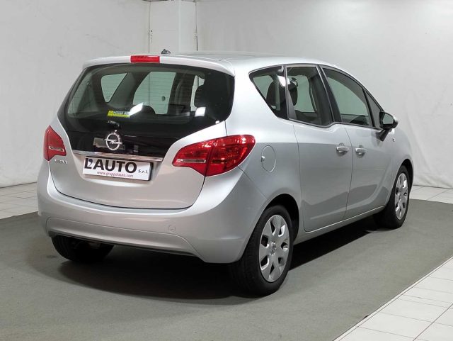 OPEL Meriva usata, con Autoradio