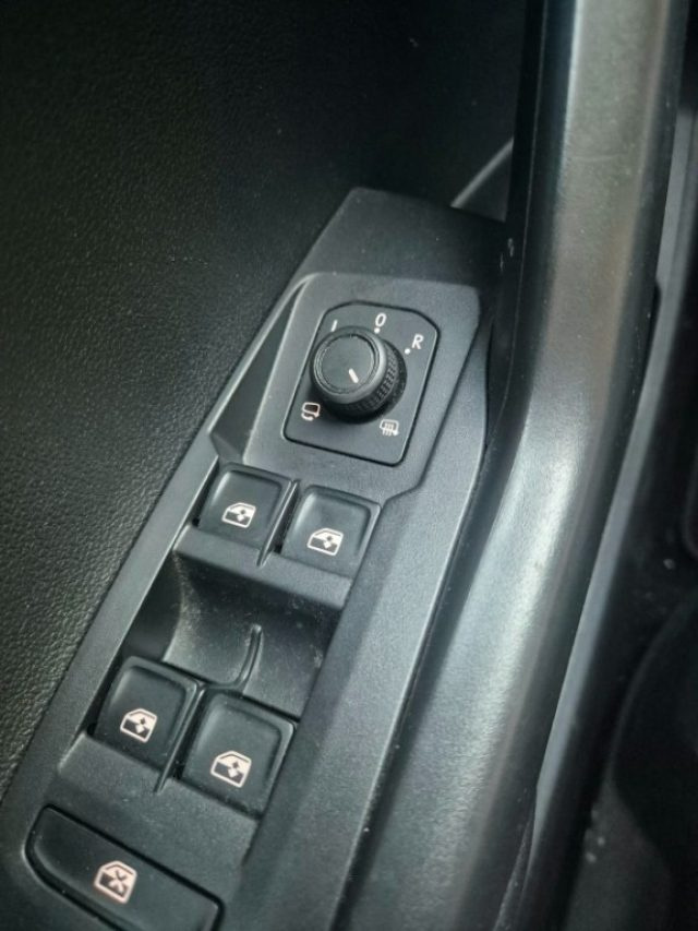 VOLKSWAGEN T-Cross usata, con Controllo trazione