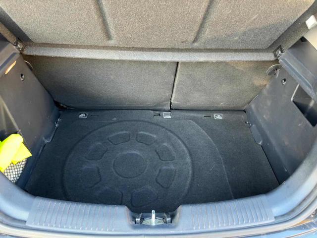 KIA Rio usata, con Volante multifunzione