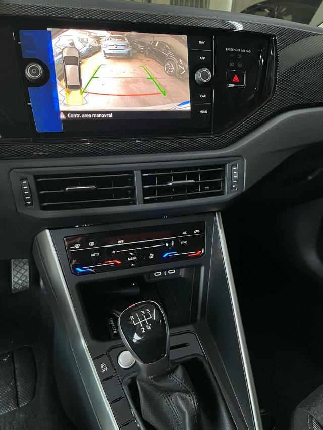 VOLKSWAGEN Taigo usata, con Autoradio