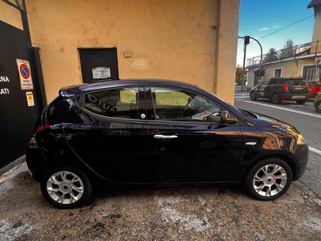 LANCIA Ypsilon usata, con Autoradio