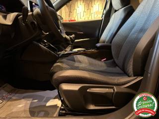 PEUGEOT 2008 usata, con Specchietti laterali elettrici