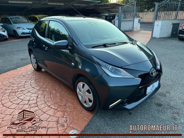 TOYOTA Aygo usata, con Autoradio