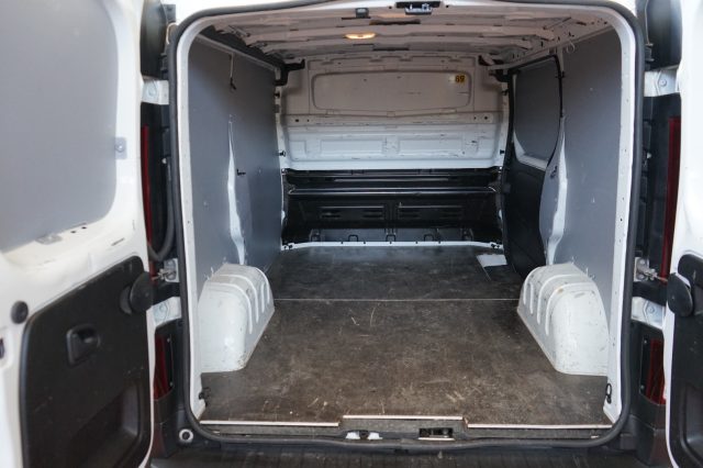 RENAULT Trafic usata, con Alzacristalli elettrici