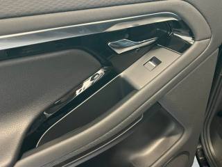 LAND ROVER Range Rover Evoque usata, con Autoradio digitale