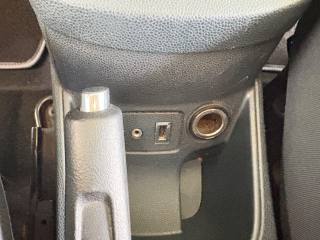 FORD Fiesta usata, con Pneumatici da neve