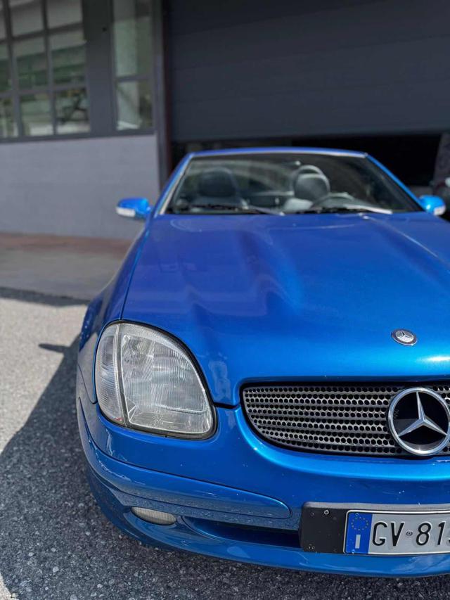 MERCEDES-BENZ SLK 200 usata, con Alzacristalli elettrici