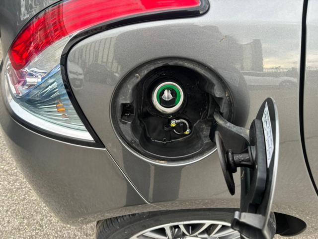 LANCIA Ypsilon usata, con Sedile posteriore sdoppiato