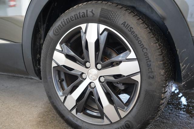 PEUGEOT 3008 usata, con Cruise Control