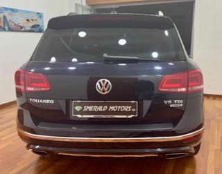 VOLKSWAGEN Touareg usata, con Autoradio
