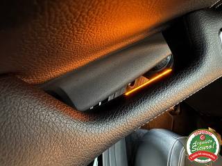 MERCEDES-BENZ CLA 200 usata, con Volante in pelle