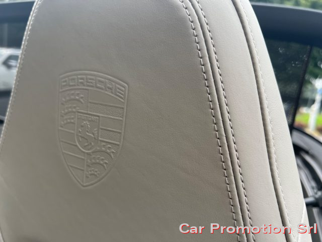 PORSCHE 911 usata, con Fendinebbia