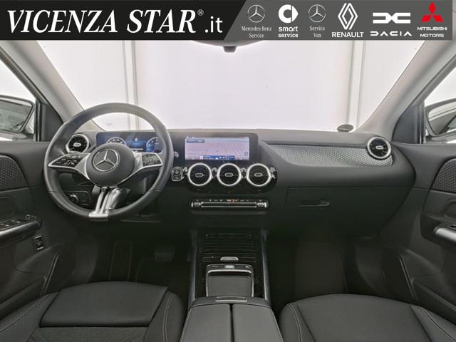 MERCEDES-BENZ GLA 180 usata, con Alzacristalli elettrici
