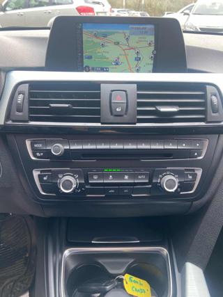BMW 320 usata, con Fari Xenon