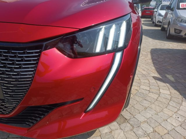 PEUGEOT 208 usata, con Autoradio