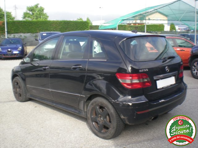 MERCEDES-BENZ B 200 usata, con Autoradio