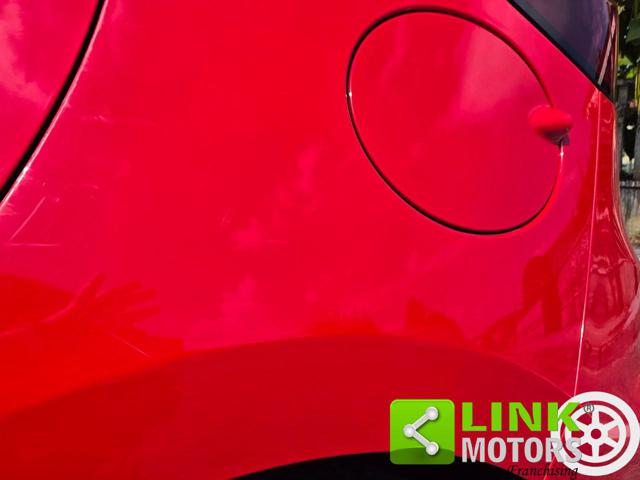 FORD Fiesta usata, con Bluetooth